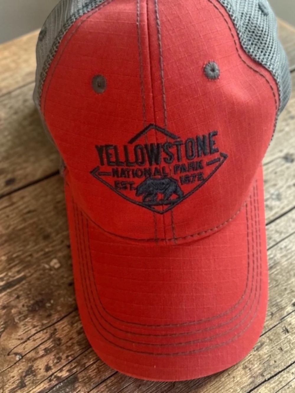 Prairie Mountain Yellowstone National Park Trucker Hat – Red / Grey Mesh